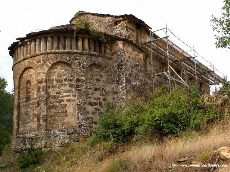 CABECERA Y ANDAMIOS DESDE EL NORESTE